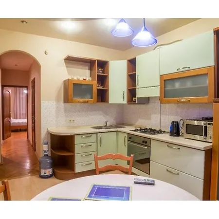 Apartment On Krasnaya 20 *